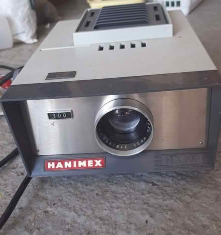 Photo of free Slide projector (Byfleet KT14) #1