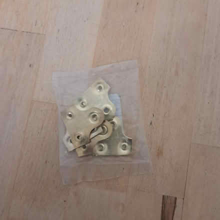 Photo of free Plain mirror plates (Montpelier BS6) #1