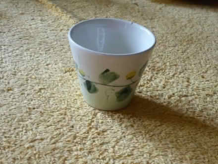 Photo of free Small china pot (Tilgate RH10) #1
