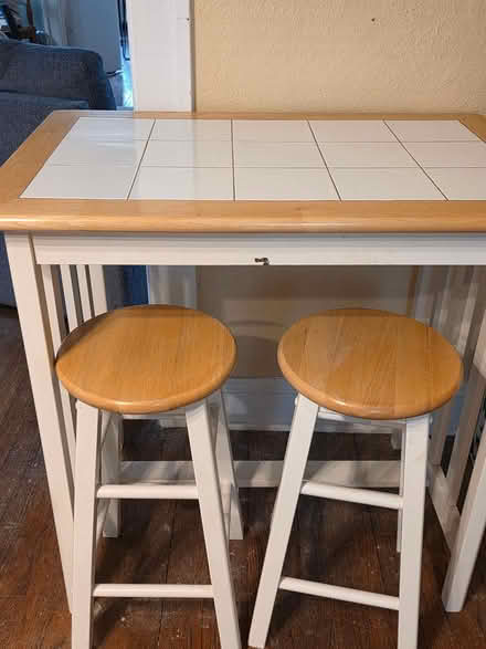 Photo of free small table and 2 stools (SE highland park) #1