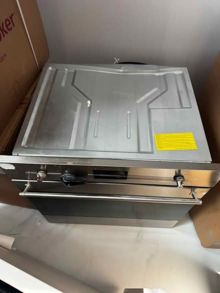 Photo of free Electric oven (Loughborough LE11) #1