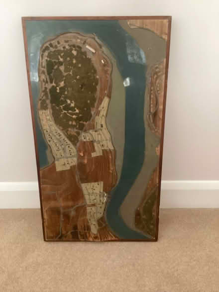 Photo of free Wooden back and frame relief map. (Belmont SM2) #1
