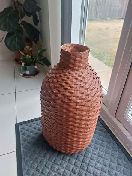 Photo of free Rusty coloured wicker decoration (Hall Green B28) #1