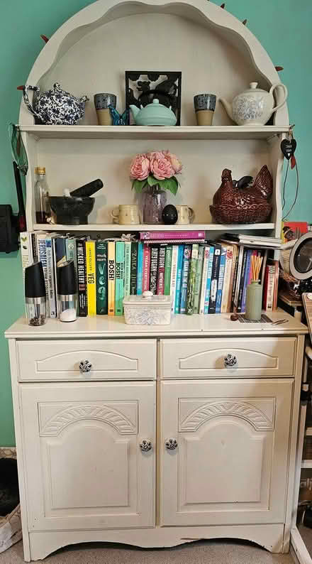 Photo of free Medium sized dresser (Caernarfon LL55) #1