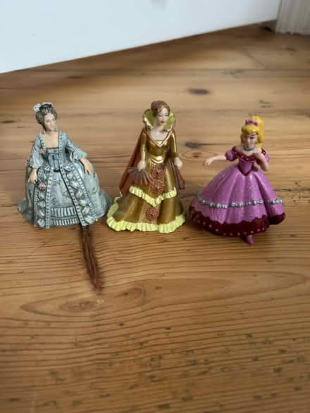 Photo of free Figurines (Brixton SW2) #1