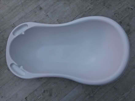 Photo of free Large baby bath - outdoor use? (New Marston OX3) #2