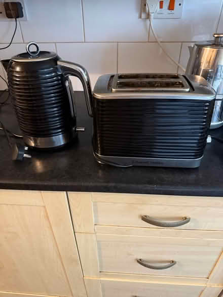Photo of free Matching kettle and toaster (St Leonards TN38) #1