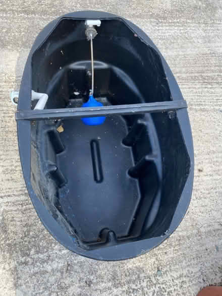Photo of free Plastic water tank (New Hinksey Oxford OX1) #2