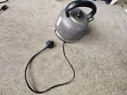 Photo of free Kettle with level indicator (Newport TF10) #1