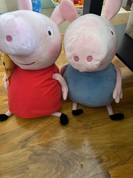 Photo of free peppa and gegore (ub2 southall) #1