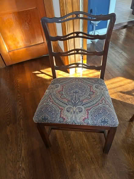 Photo of free Six dining room chairs (Wood-Ridge) #1