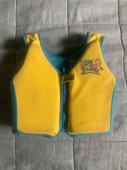 Photo of free Slazenger kids float vest (Dun Laoghaire) #1