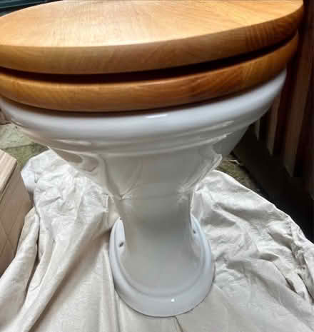 Photo of free Toilet (TW2) #1