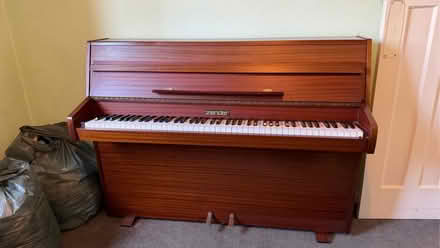 Photo of free Zender upright piano (Twickenham TW1) #1