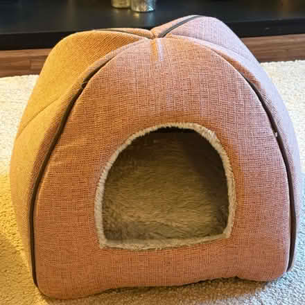 Photo of free Cat Igloo Bed (Milton Keynes MK4) #1