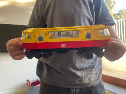 Photo of free Lego 12v Trainset (Abbotsford 2046) #2