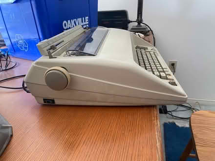 Photo of free Old electric typewriter (Near Square One) #2