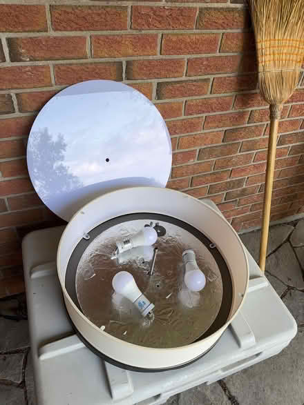 Photo of free 20 inch ceiling light (near Tartan/ Jockvale) #2