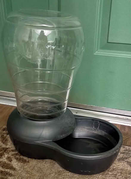 Photo of free Pet waterer - 2.5 gallons (North Fontana) #1