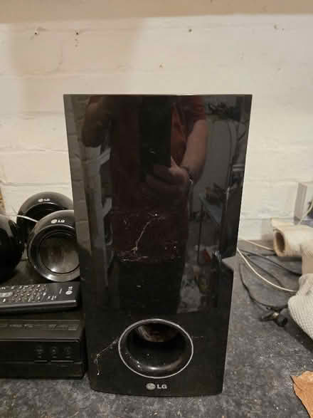 Photo of free LG 5.1 Surround Sound System (Phippsville NN1) #2