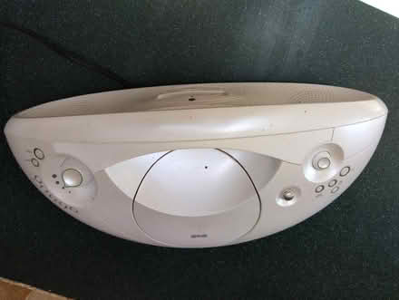 Photo of free CD player and DAB/FM radio (Golden Triangle NR2) #2