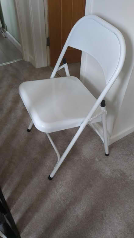 Photo of free White folding chair (Prenton CH43) #1