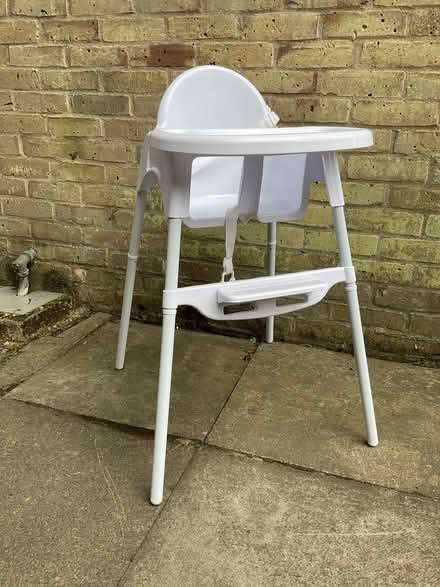 Photo of free two-level high chair (CB3 0EQ) #1