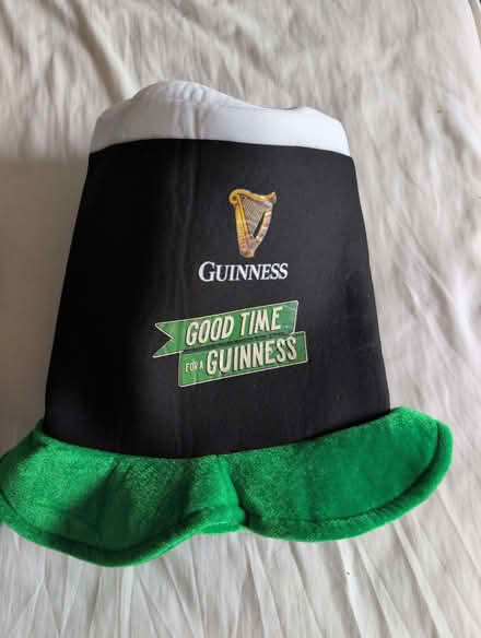 Photo of free St.Patricks day/Irish Guinness hats (Spinningfields M3) #4
