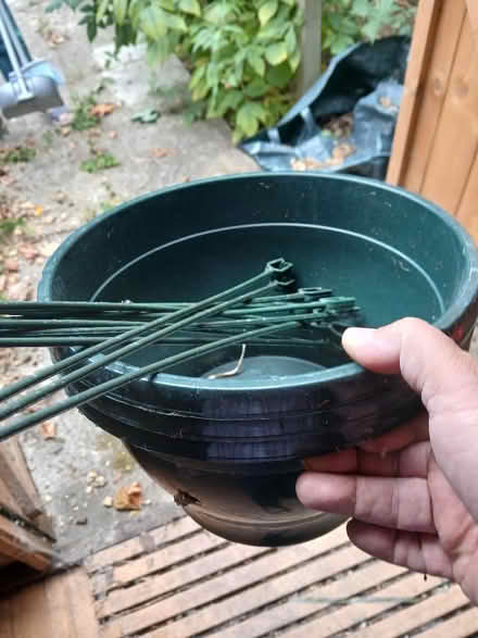 Photo of free 3 small hanging pots (Mexborough S64) #2