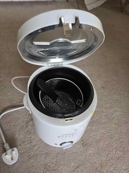 Photo of free Cookworks 1.5 Litre Deep Fat Fryerl (West Bridgford NG2) #3