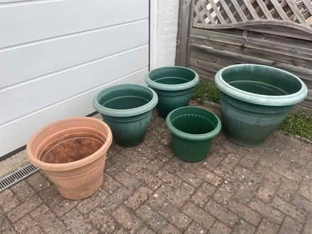 Photo of free Garden planters (Wokingham RG41) #1