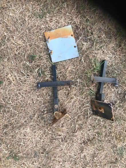 Photo of free Small tv & speaker brackets (Elkstone GL53) #1