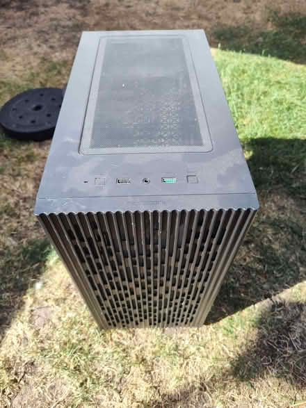 Photo of free Deep Cool PC Case (Owlsmoor GU47) #1