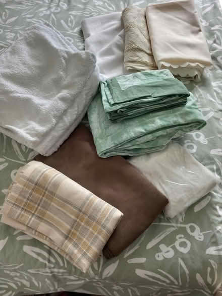 Photo of free Towels,Curtains (Bexhill-on-Sea TN40) #1