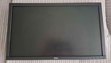 Photo of free Dell 22" monitor (Stockwell park road SW9) #1