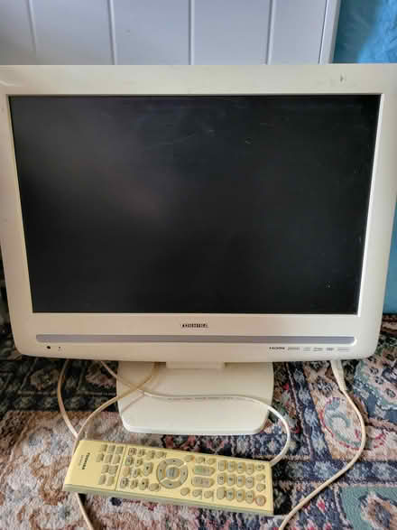 Photo of free Small tv dvd combo perfect order (Sheriff hutton YO60) #1