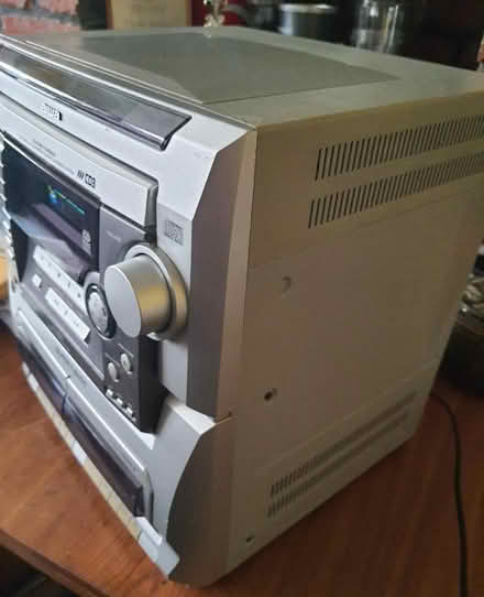 Photo of free Aiwa stereo (no speakers) (Box GL6) #2