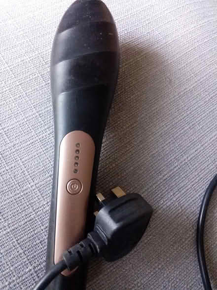 Photo of free Salon smooth hot brush (Pimlico, SW1) #1