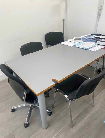 Photo of free Office desk (Greenwich SE10) #1