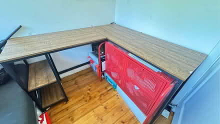 Photo of free Corner desk (East Barnet N20) #1