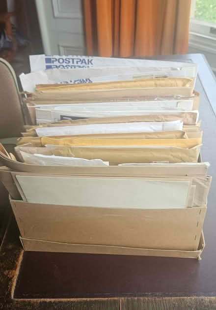Photo of free Box of Padded Envelopes (Comiston EH10) #1