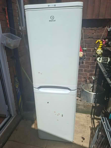 Photo of free Indesit fridge freezer (Kidderminster dy11) #1