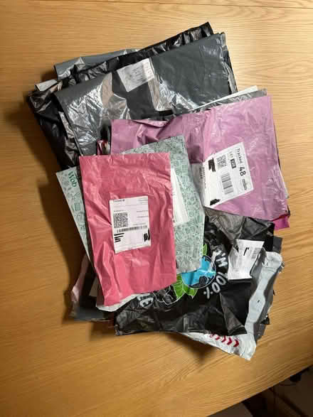 Photo of free Bubble wrap, plastic envelopes, small boxes, packing beads (Earlsdon CV5) #1