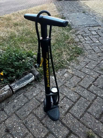 Photo of free Bike pump (Littlemore OX4 4) #1