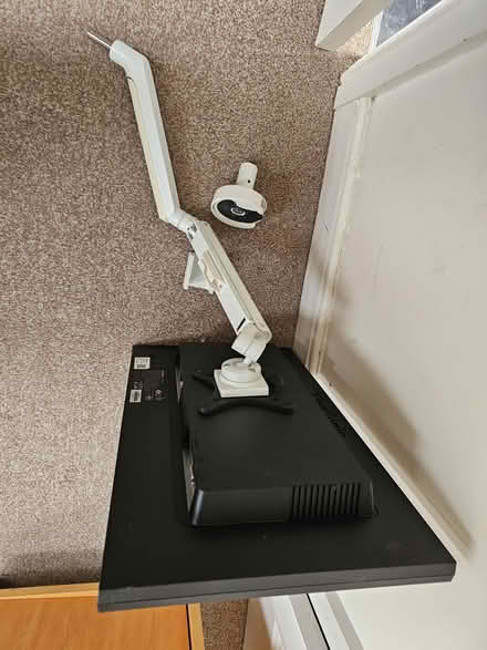Photo of free Monitor with arm (Newport TF10) #1