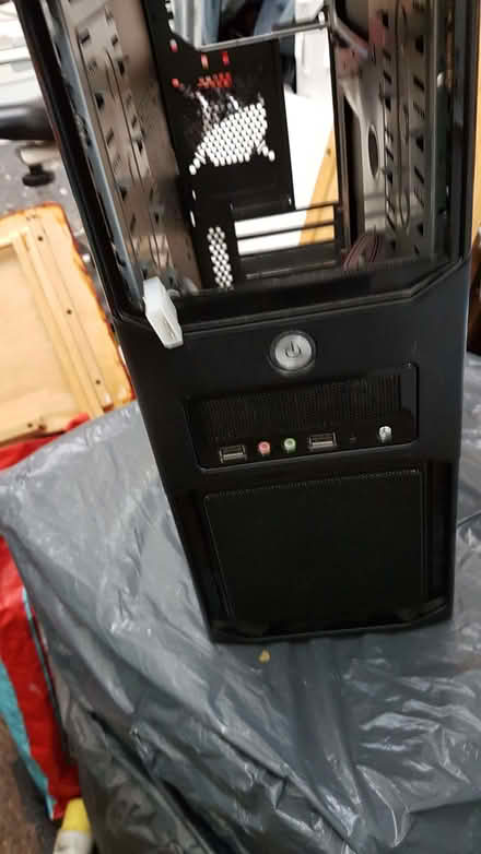 Photo of free Light duty metal pc case (Central Preston PR2) #3
