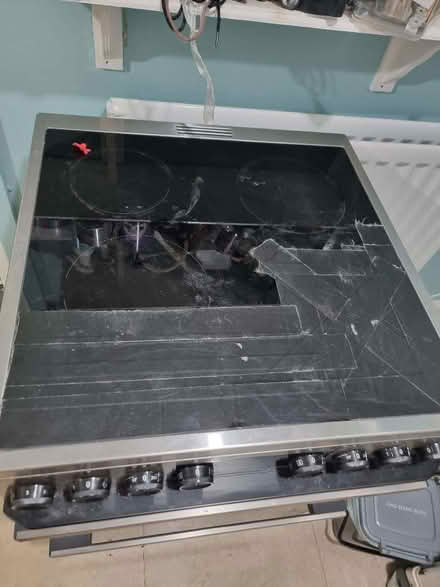 Photo of free Damaged Hisense 60cm Electric Cooker (Chester-le-Street DH2) #3