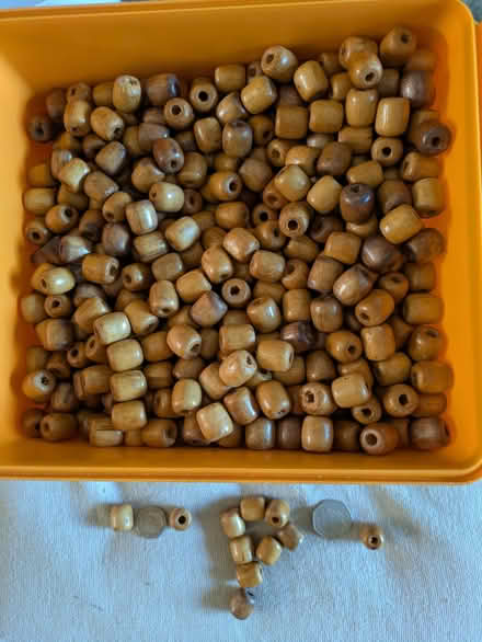 Photo of free Ex car seat beads. (Prospect Road GU14) #1
