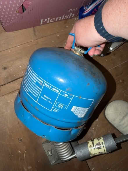 Photo of free Camping stove and gas bottle (Swarkestone DE73) #1