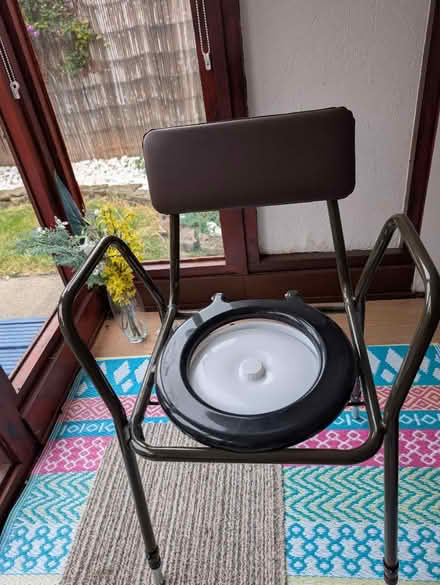 Photo of free Commode (S40 Holme Hall) #2